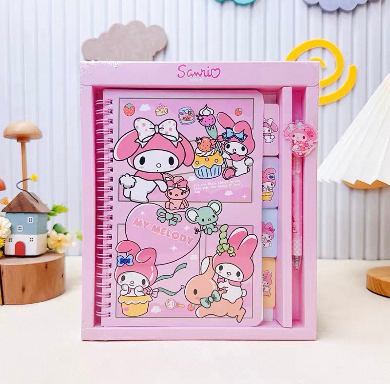 Sanrio Notebook Gift Set with Pen & Keychain - Hello Kitty, My Melody & Kuromi